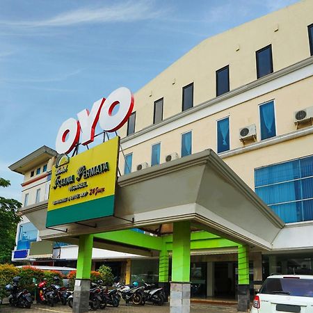 Oyo252伊斯塔纳佩尔玛塔恩加格尔酒店 泗水 外观 照片