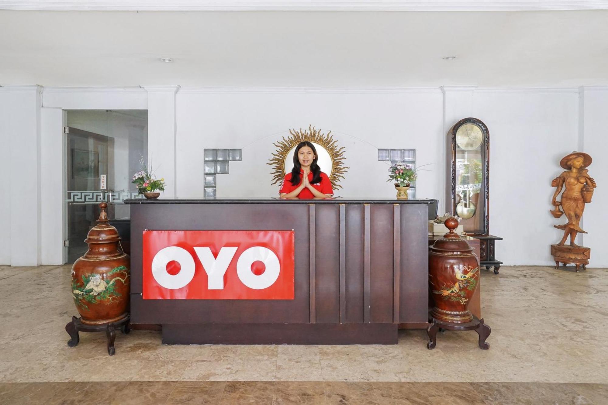 Oyo252伊斯塔纳佩尔玛塔恩加格尔酒店 泗水 外观 照片