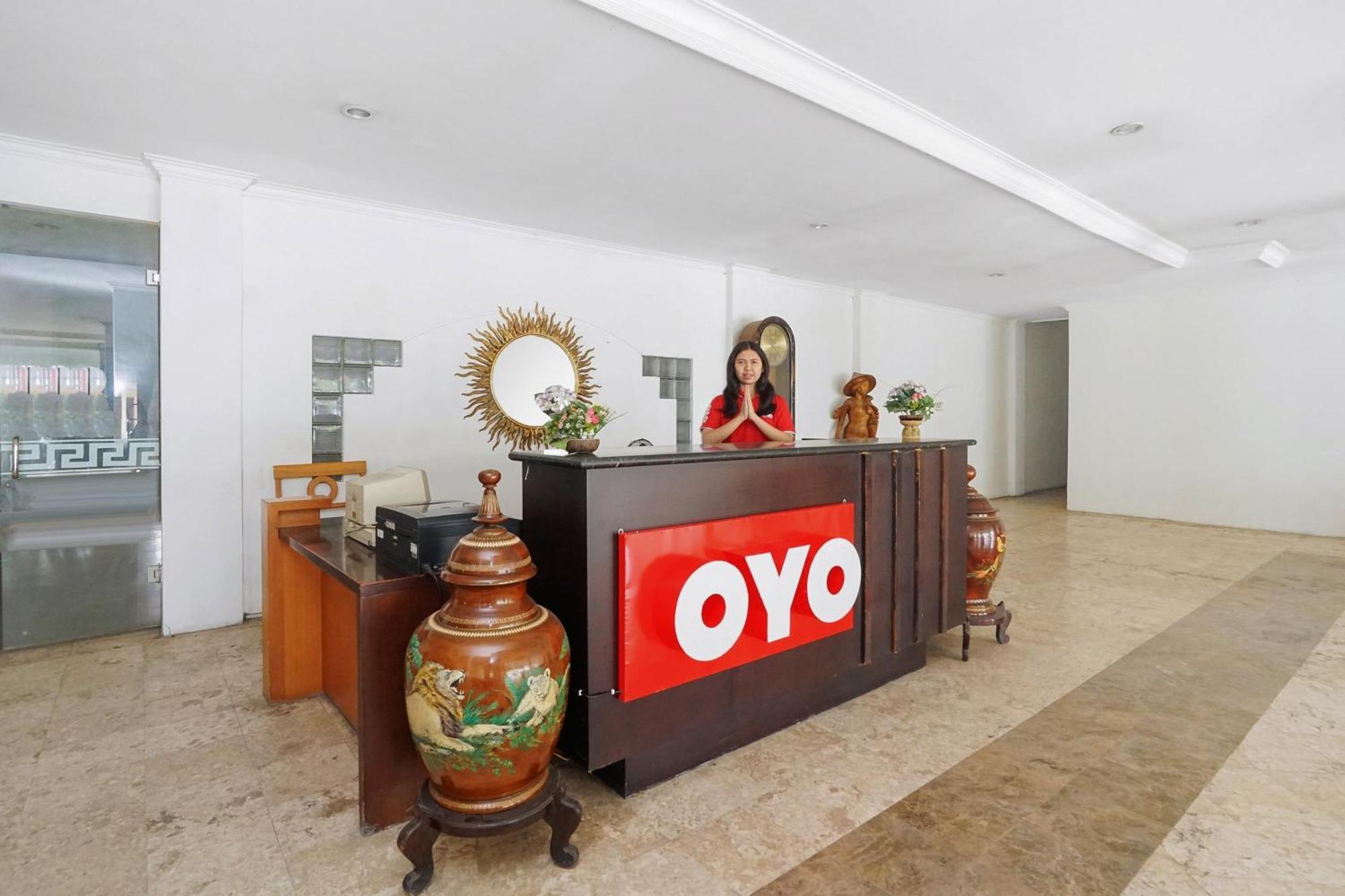 Oyo252伊斯塔纳佩尔玛塔恩加格尔酒店 泗水 外观 照片