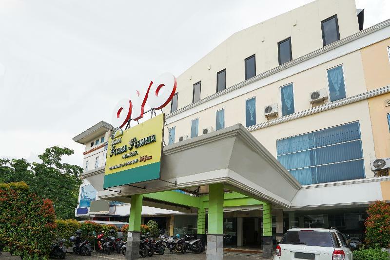 Oyo252伊斯塔纳佩尔玛塔恩加格尔酒店 泗水 外观 照片